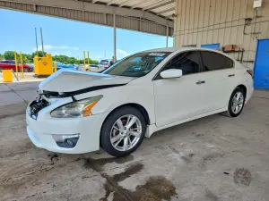 Nissan Altima 2.5L 4 2015