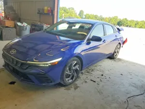 Hyundai Elantra 2.0L 4 2024