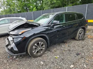 Toyota Highlander 3.5L 6 2021