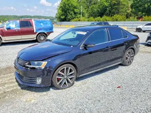 Volkswagen Jetta 2.0L 4 2013