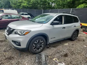 Nissan Pathfinder 3.5L 6 2020