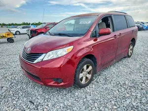 Toyota Sienna 3.5L 6 2014