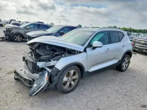 Volvo XC40 2.0L 4 2019