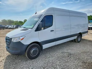 Mercedes-Benz Sprinter 2.0L 4 2024