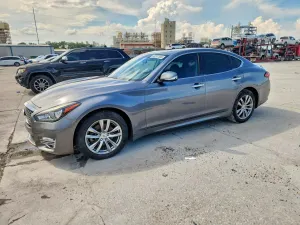 Infiniti Q70 3.7L 6 2019