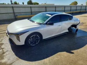 Kia K4 2.0L 4 2025