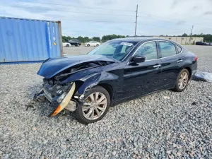 Infiniti M37 3.7L 6 2011