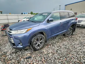 Toyota Highlander 3.5L 6 2019