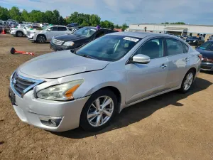 Nissan Altima 2.5L 4 2015