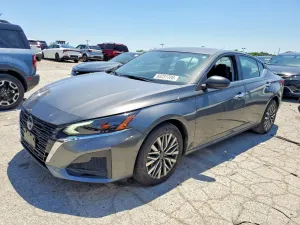 Nissan Altima 2.5L 4 2025