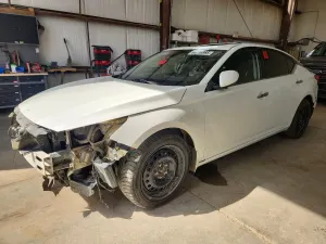 Nissan Altima 2.5L 4 2020
