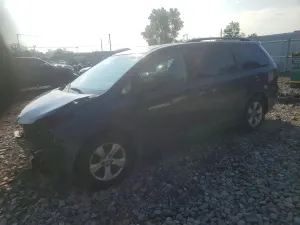 Toyota Sienna 3.5L 6 2011