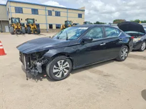 Nissan Altima 2.5L 4 2020