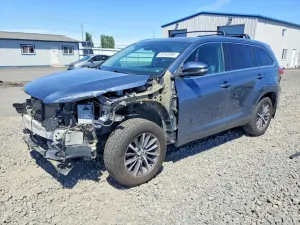 Toyota Highlander 3.5L 6 2019