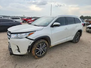 Toyota Highlander 3.5L 6 2018