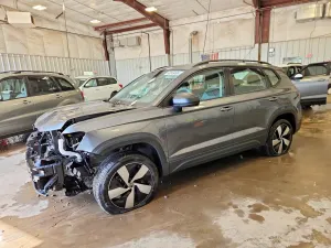 Volkswagen Taos 1.5L 4 2025