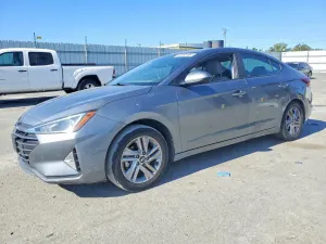 Hyundai Elantra 2.0L 4 2019