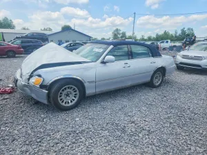 Lincoln Town Car 4.6L 8 1999