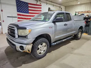 Toyota Tundra 5.7L 8 2010