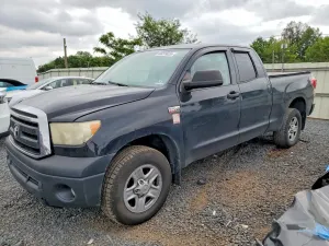 Toyota Tundra 5.7L 8 2011