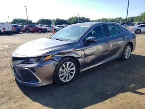 Toyota Camry 2.5L 4 2021