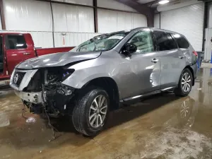 Nissan Pathfinder S 3.5L 6 2015