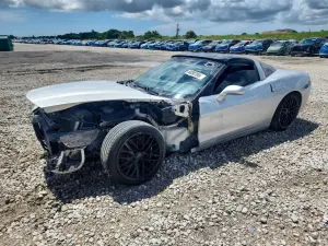 Chevrolet Corvette 6.2L 8 2013