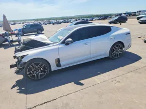 Kia Stinger 3.3L 6 2022