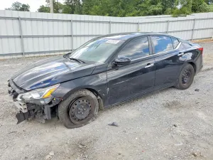 Nissan Altima 2.5L 4 2020