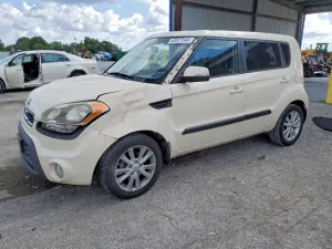 Kia Soul 2.0L 4 2013