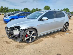 Volkswagen Golf 2L 4 2015