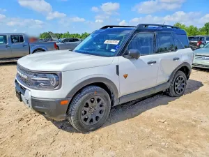 Ford Bronco 2.0L 4 2025