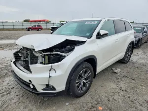 Toyota Highlander 3.5L 6 2016