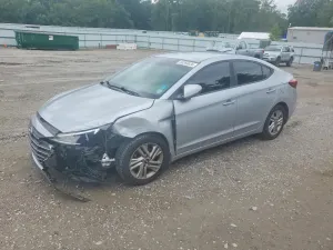 Hyundai Elantra 2.0L 4 2020