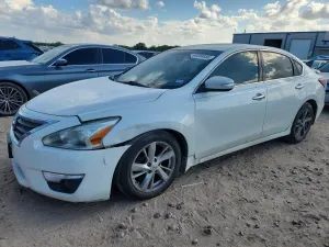 Nissan Altima 2.5L 4 2015