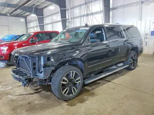 Chevrolet Suburban 5.3L 8 2016