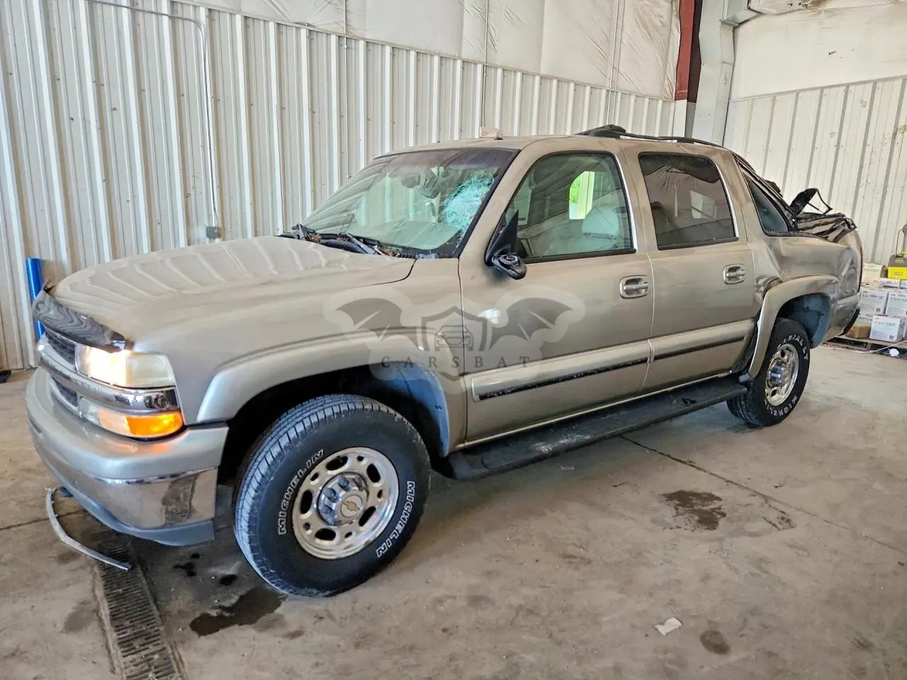 Chevrolet Suburban 6.0L 8 2002