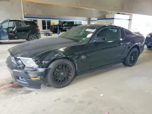 Ford Mustang 3.7L 6 2014