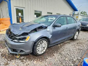 Volkswagen Jetta 2.0L 4 2014