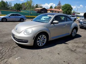 Volkswagen Beetle 2.0L 4 2013