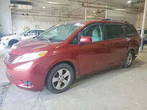 Toyota Sienna 3.5L 6 2017