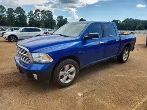 RAM 1500 5.7L 8 2015