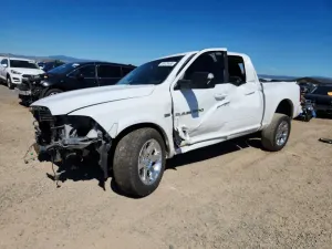 Dodge RAM 5.7L 8 2011