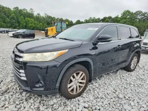 Toyota Highlander 3.5L 6 2015