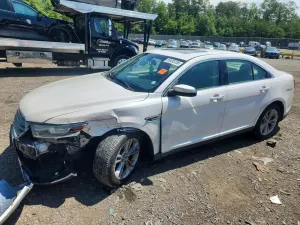 Ford Taurus 3.5L 6 2013