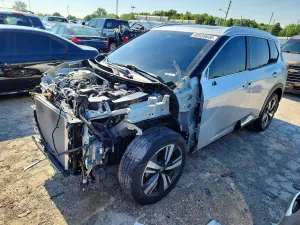 Nissan Rogue 2.5L 4 2021