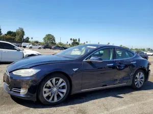 Tesla Model S 2015
