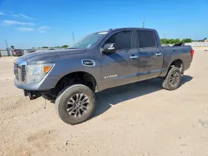 Nissan Titan 5.6L 8 2017