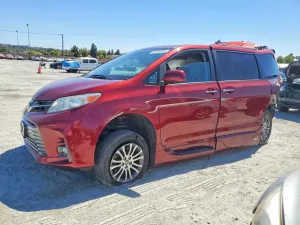 Toyota Sienna 3.5L 6 2020