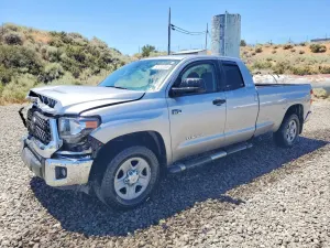 Toyota Tundra 5.7L 8 2018